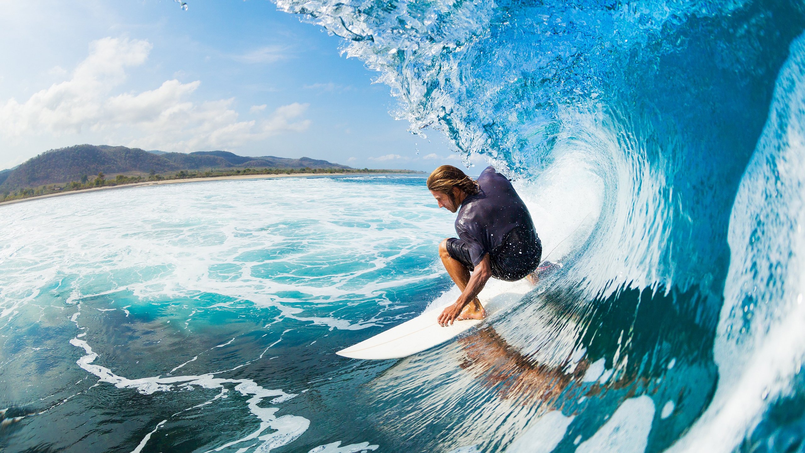 “马科斯·莫奇的战术安排与防守反应,成就美洲狮队的防守核心”