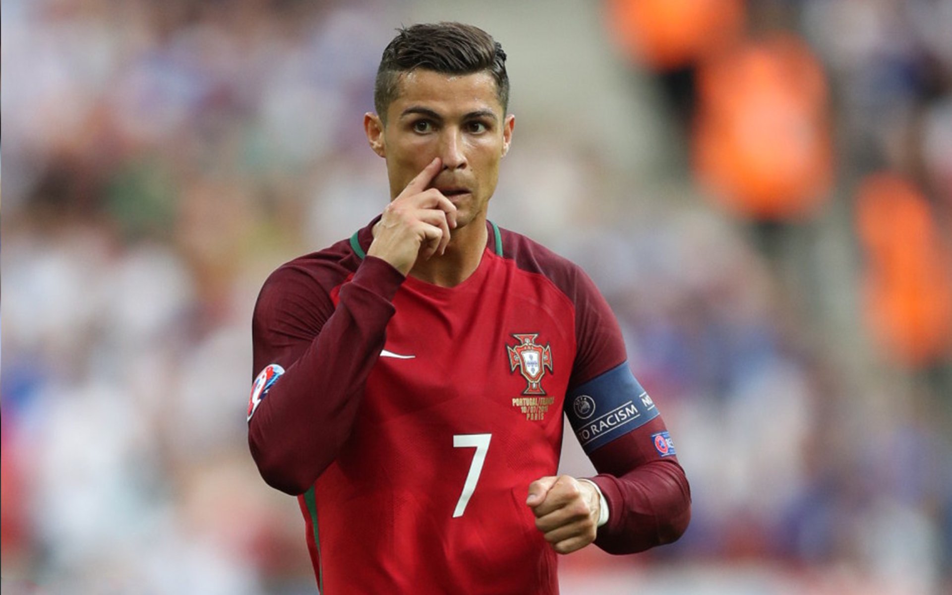 波尔曼凭借灵活的步伐和决策力,带领袋鼠队逆转局势,波尔曼休闲会所怎么样